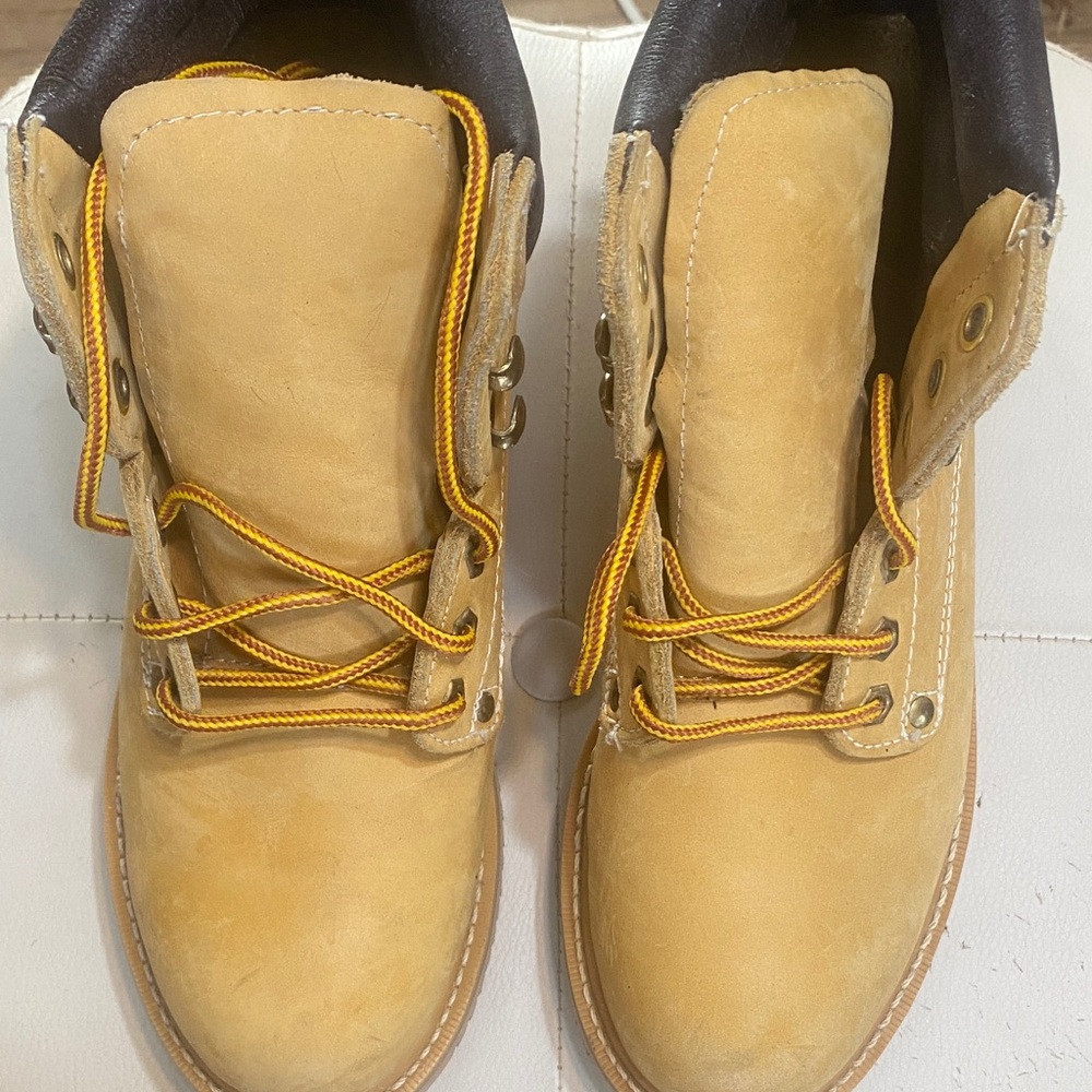 Women's Tan Combat Boots